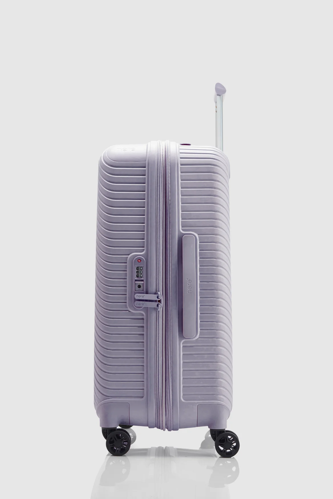 Bondi Check-In 66cm Suitcase - Image 2