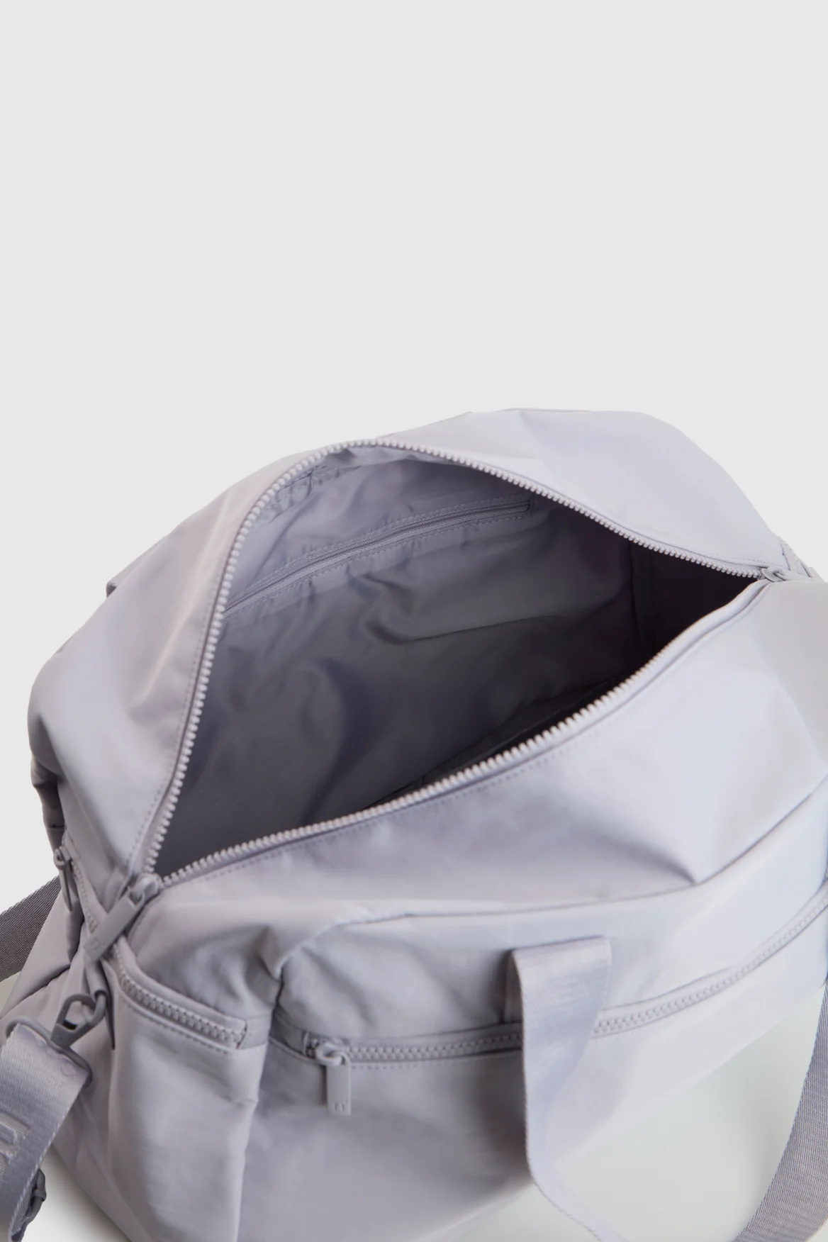 Bondi Nylon Duffle Carry On Bag - Image 4