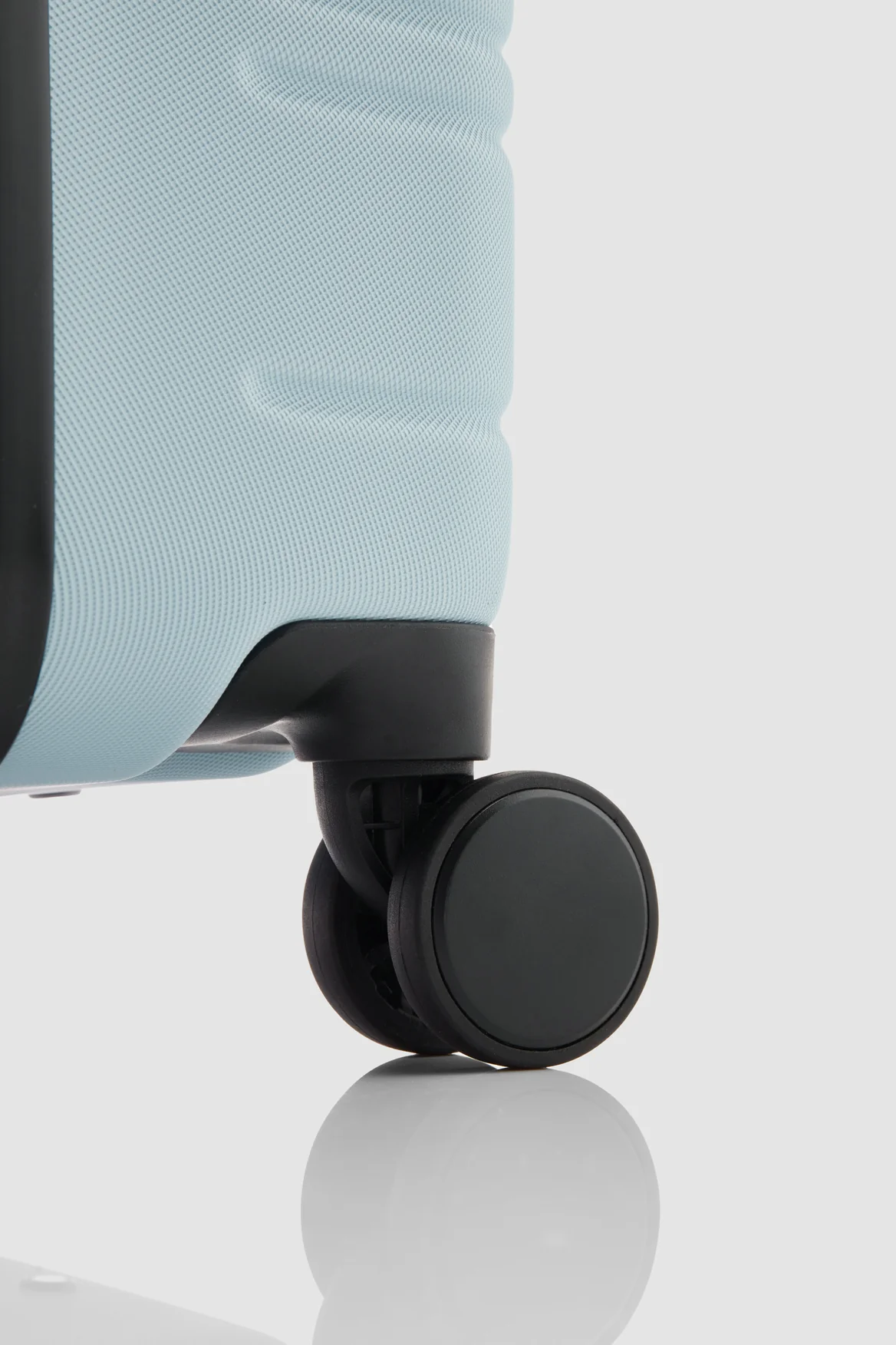 Stori Check-In 75cm Suitcase - Image 6